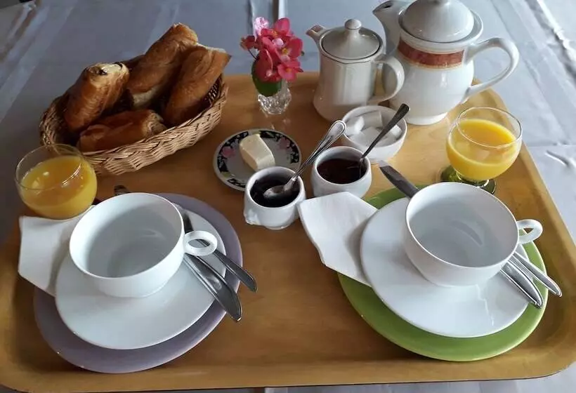 Aamiaismajoitus (B&B) Domisiladore