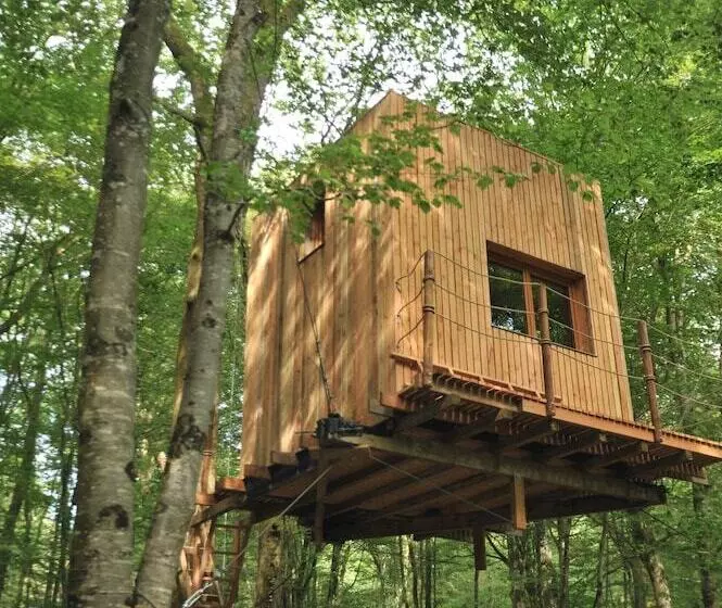 Hotelli Cabanes De L'espace Fouletot