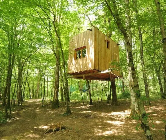 Hotelli Cabanes De L'espace Fouletot