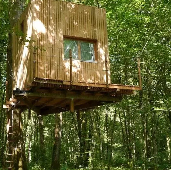 Hotelli Cabanes De L'espace Fouletot