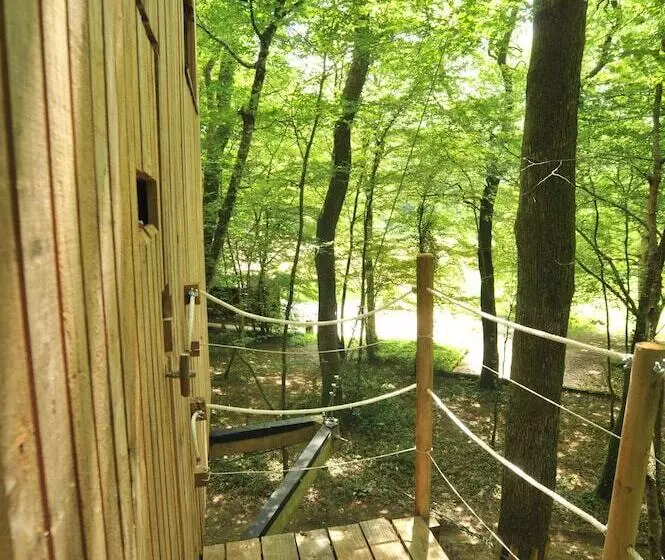Hotelli Cabanes De L'espace Fouletot