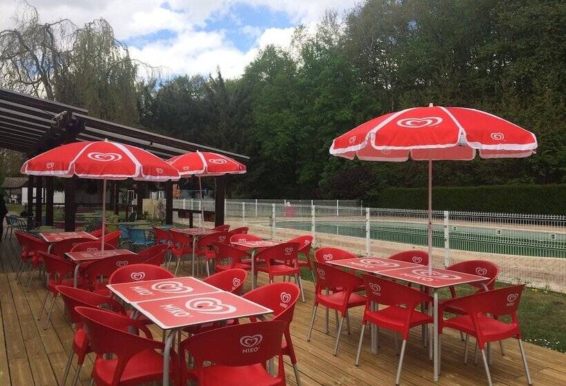 Отель Camping Les Lupins