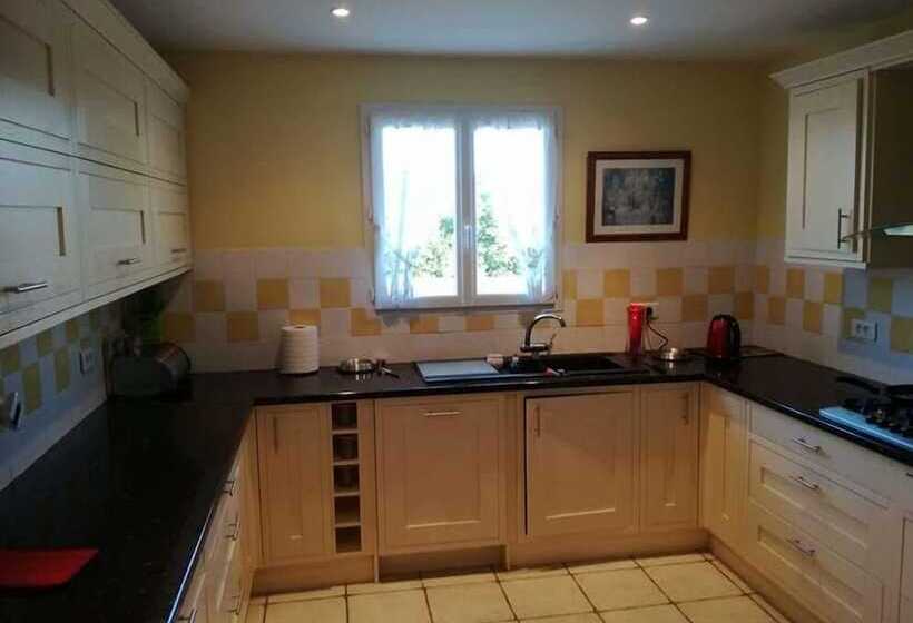 פנסיון Brigitte Room