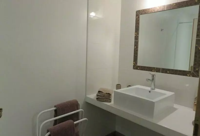 Aamiaismajoitus (B&B) Domaine Sainte Marie Des Ollieux