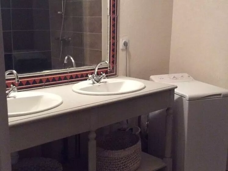 Aamiaismajoitus (B&B) Le Clos De Masclaux