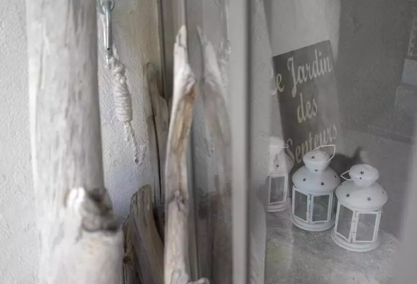 Aamiaismajoitus (B&B) Le Mas Des Brune