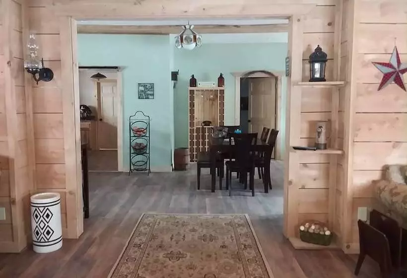 Chautauqua Hillcrest Inn