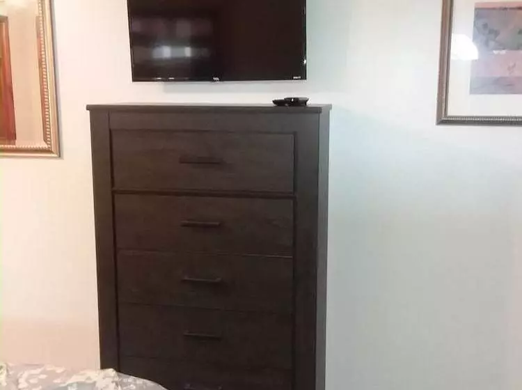 Chautauqua Hillcrest Inn