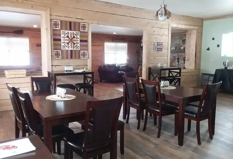 Chautauqua Hillcrest Inn