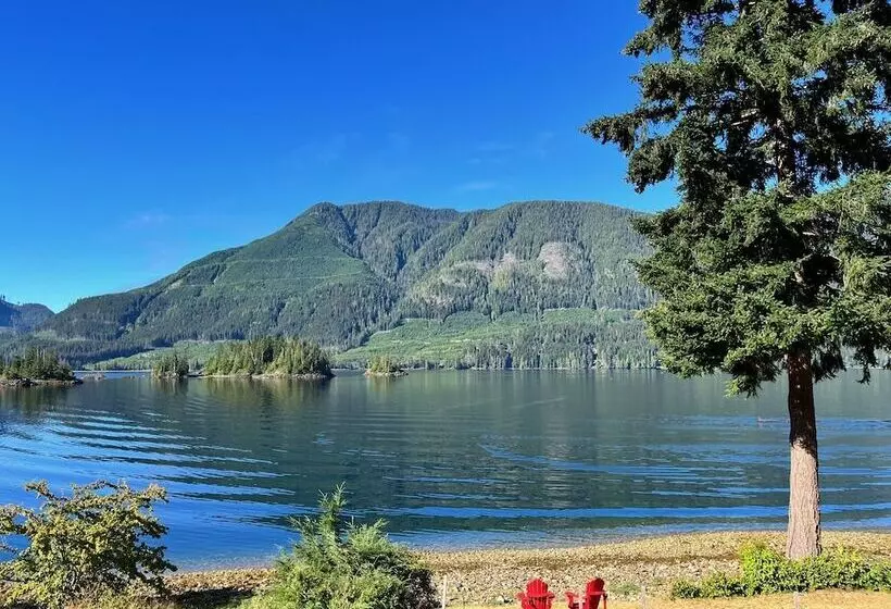 Aamiaismajoitus (B&B) Frigon Suite  Waterfront