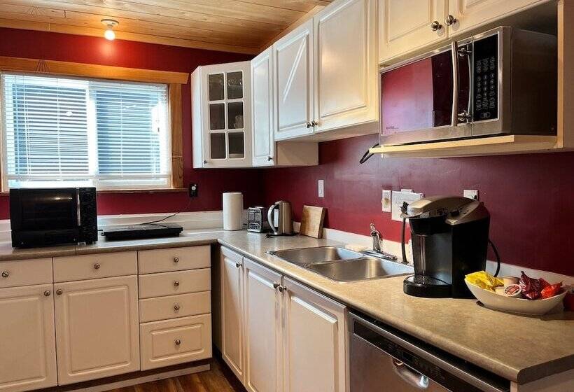 مبيت وإفطار Frigon Suite Waterfront