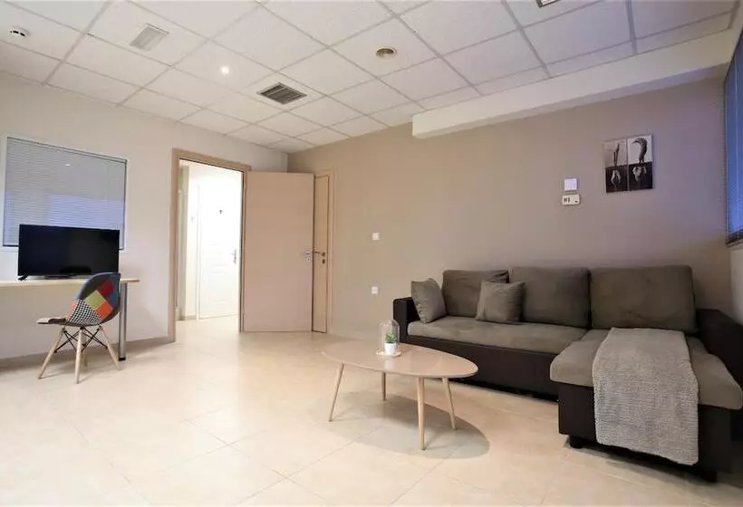 Gk Airport Suites   Free Shuttle