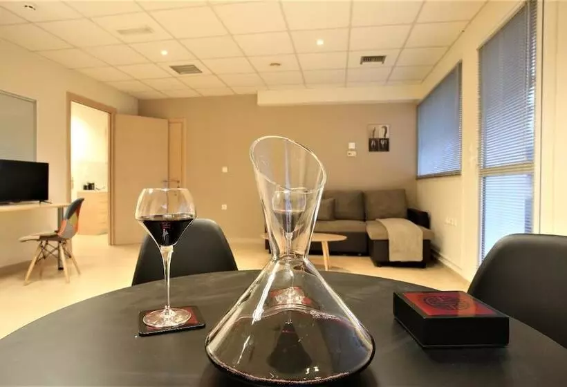 Gk Airport Suites   Free Shuttle