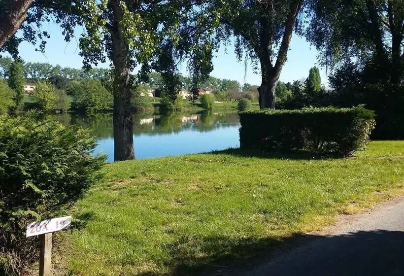 ホテル Camping Les Bo Bains