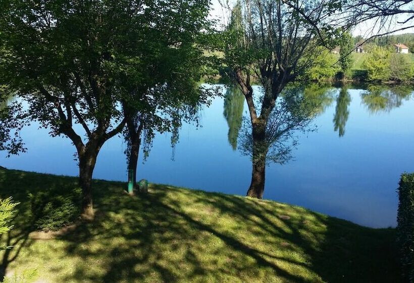 Отель Camping Les Bo Bains