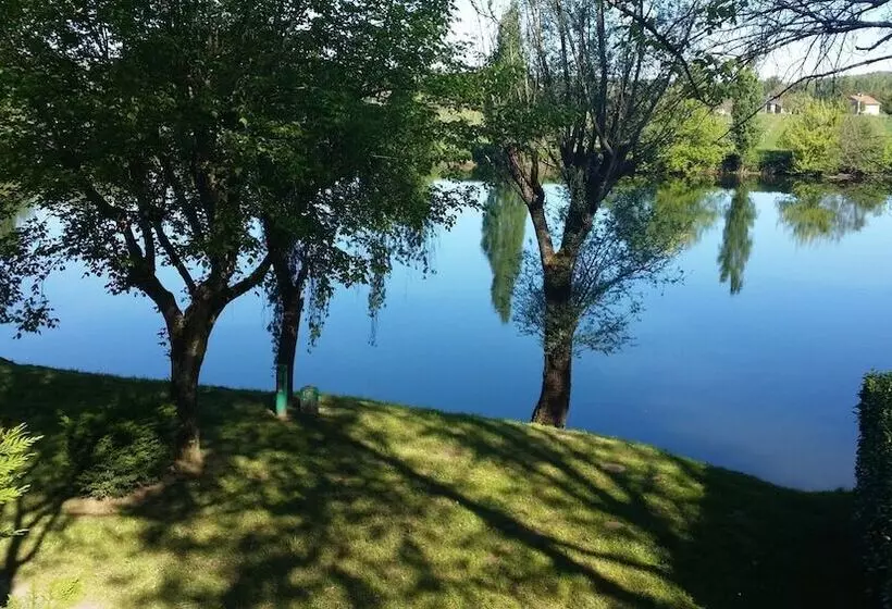 ホテル Camping Les Bo Bains