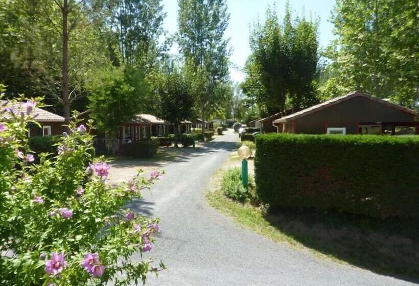 Отель Camping Les Bo Bains