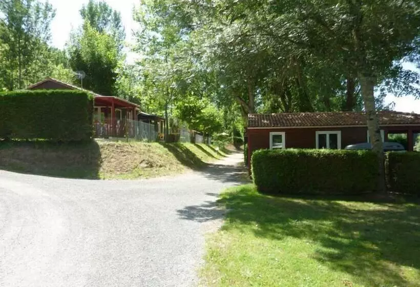 ホテル Camping Les Bo Bains