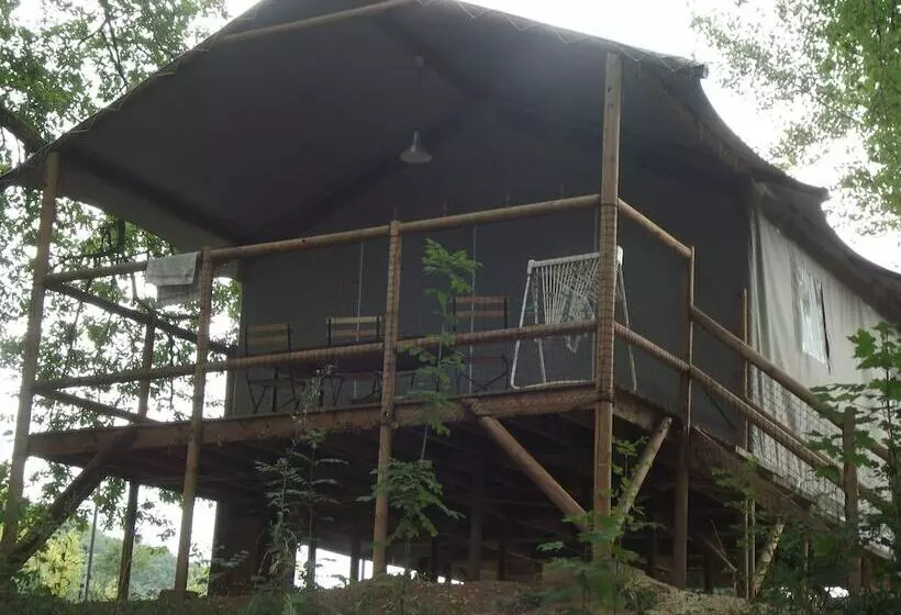 Hotelli Village Camping Les Vignes