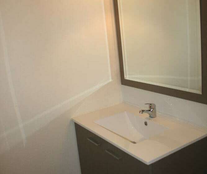 בית מלון כפרי Village Camping Les Vignes