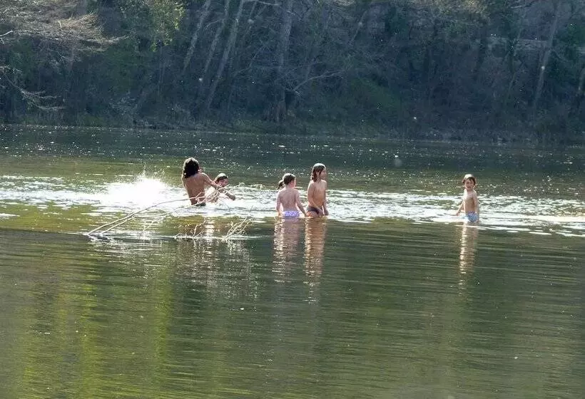 Hotelli Village Camping Les Vignes