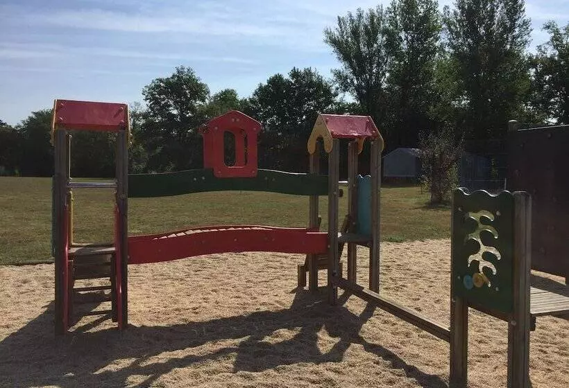 Hotelli Village Camping Les Vignes