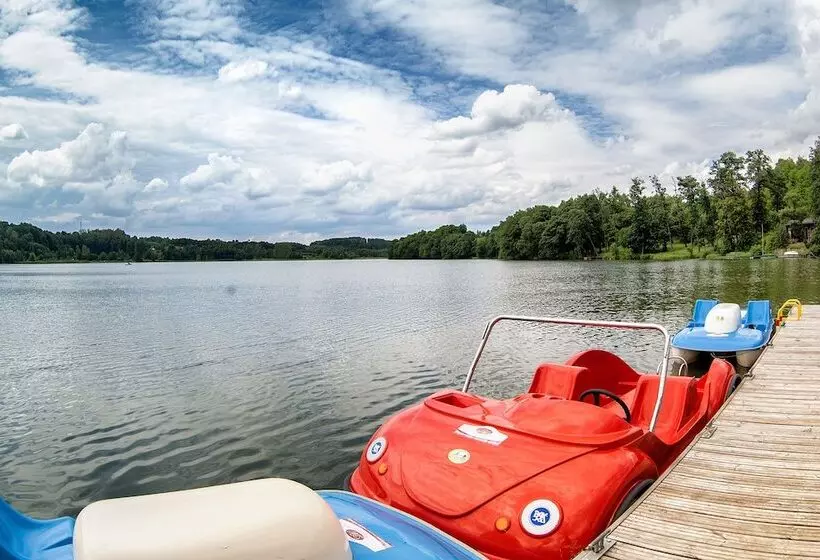 ホテル Dworek Wapionka