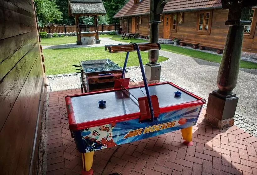 ホテル Dworek Wapionka