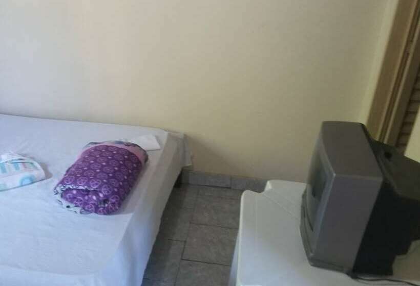 בית מלון כפרי Hilton