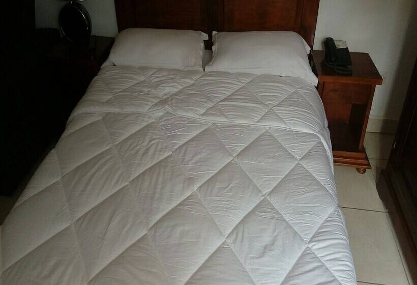 هتل Hôtel Cauris D Or