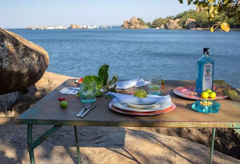 هتل Lukuba Island Lodge   East Africa Camps