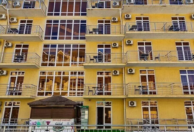 Hotelli Pansionat Vityazevo Family