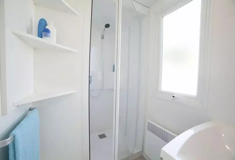 Hotelli Camping Rcn La Ferme Du Latois