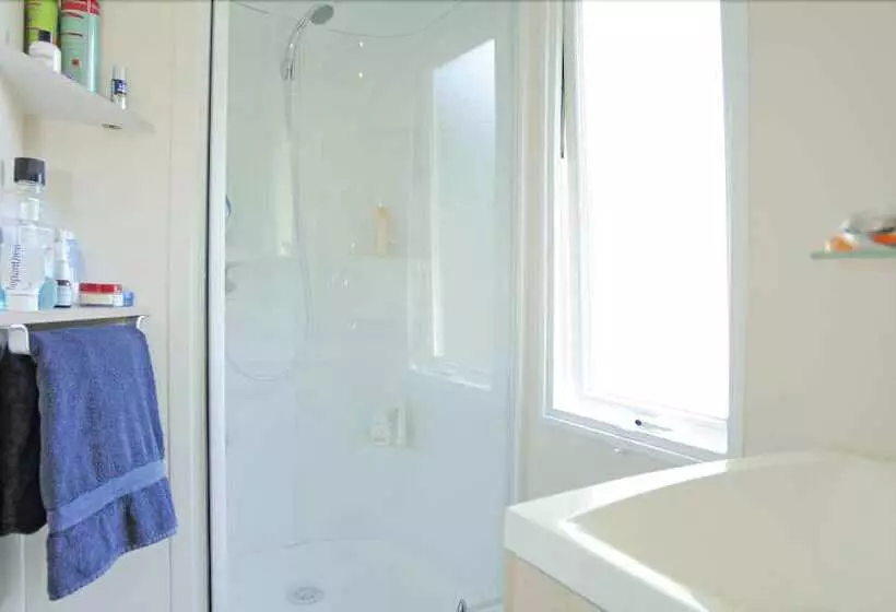 Hotelli Camping Rcn La Ferme Du Latois