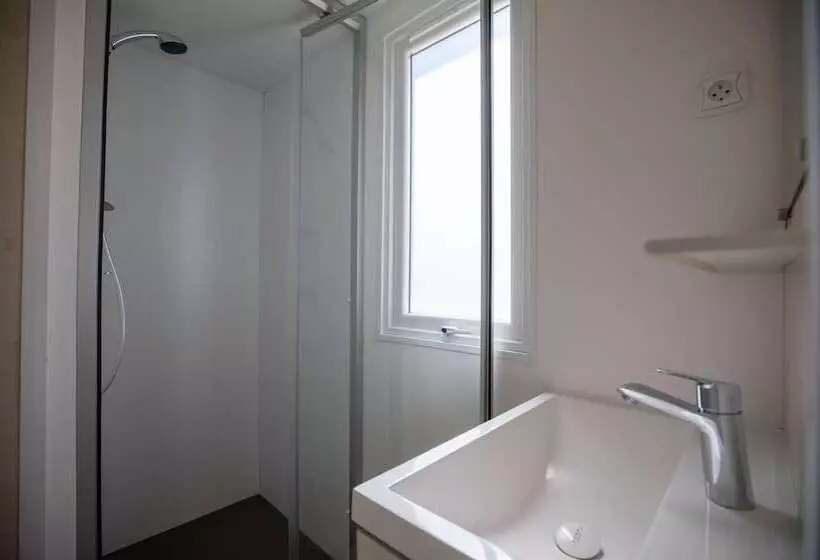 Hotelli Camping Rcn La Ferme Du Latois