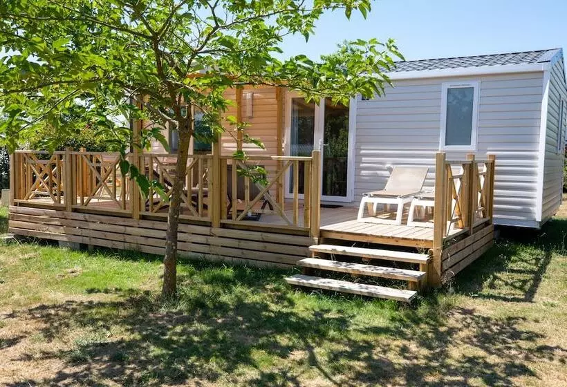 Hotelli Camping Rcn La Ferme Du Latois