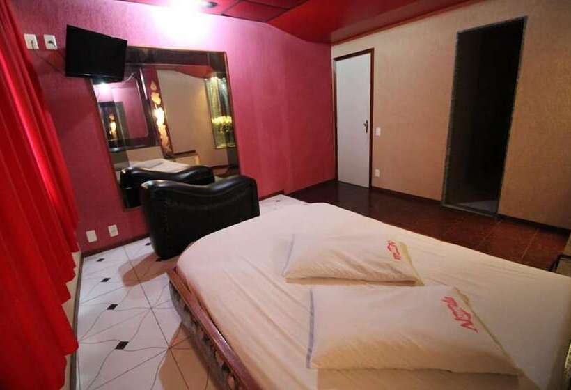 모텔 Lark   Adult Only