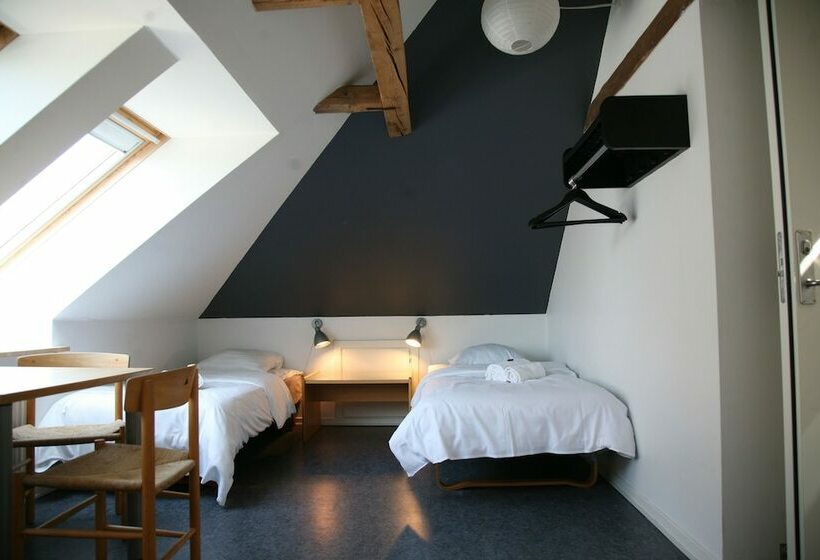 Nexø Modern Hostel. Private Rooms