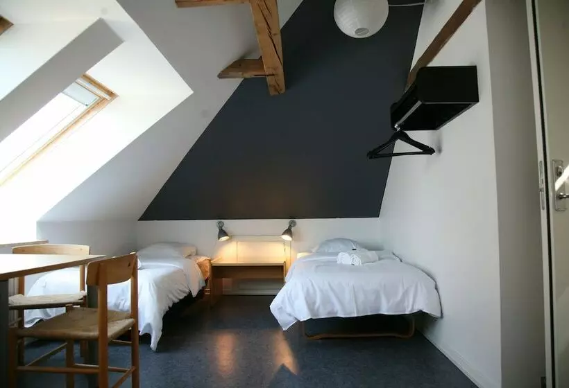 Nexø Modern Hostel. Private Rooms