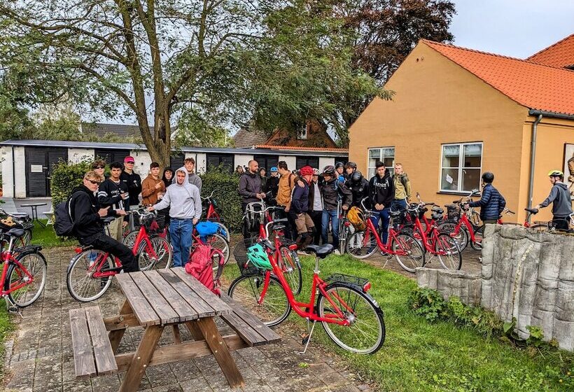 Nexø Modern Hostel. Private Rooms