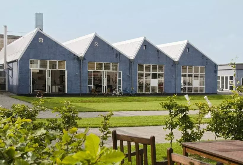 Nexø Modern Hostel. Private Rooms