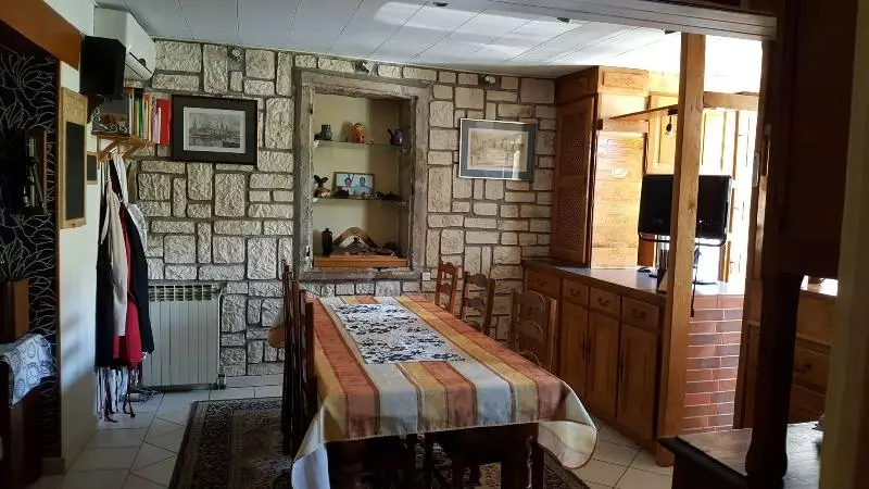 ペンション Aux Chambres Sussuriennes