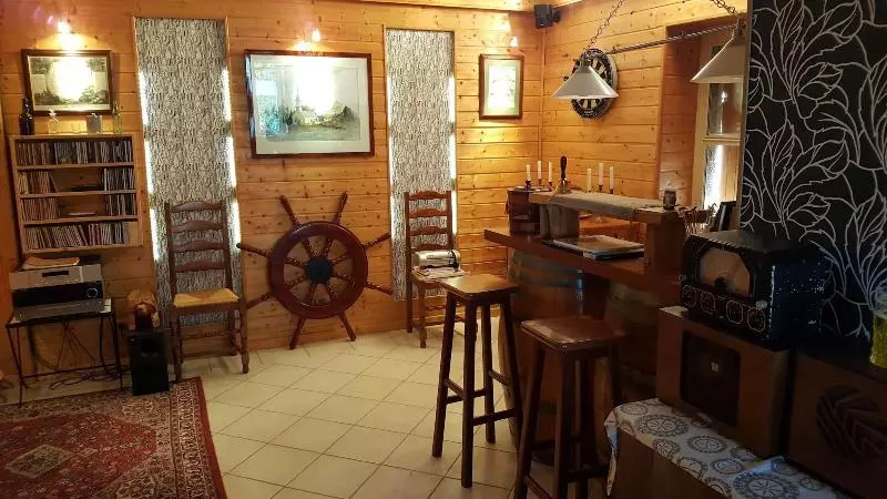 ペンション Aux Chambres Sussuriennes