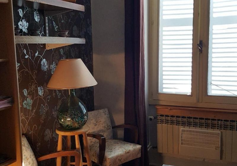 膳宿费 Aux Chambres Sussuriennes