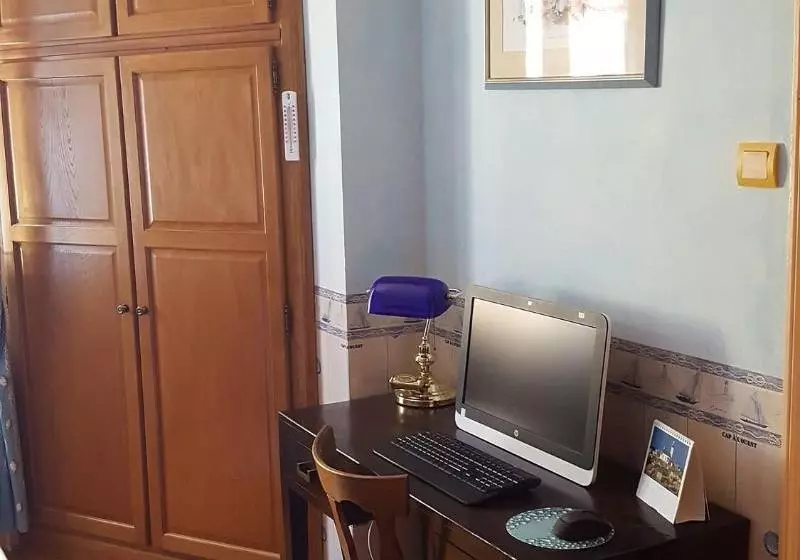 ペンション Aux Chambres Sussuriennes