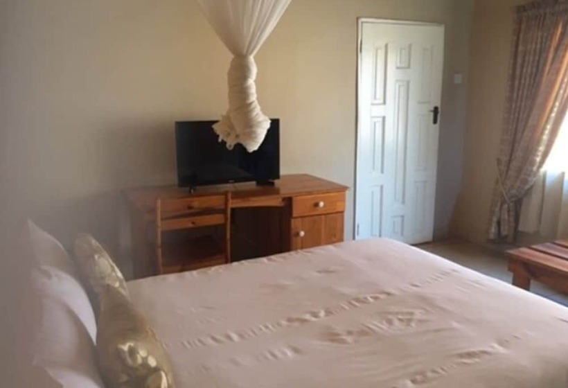 پانسیون Floriana Lodge