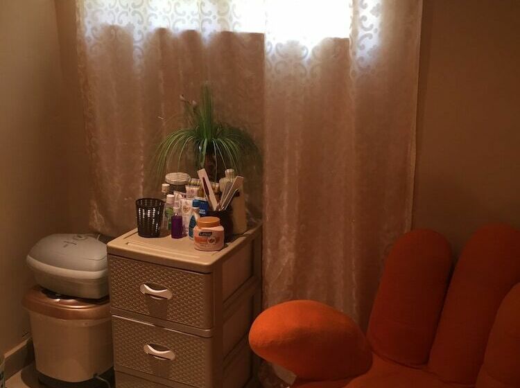 پانسیون Floriana Lodge