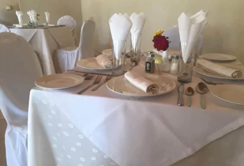 پانسیون Floriana Lodge