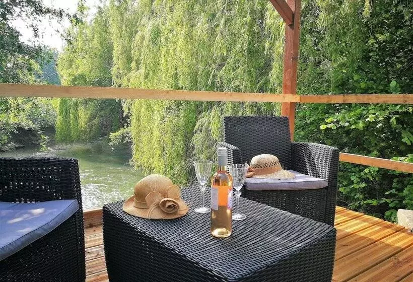 Majatalo Les 2 Gites Des Chambres De Capucine