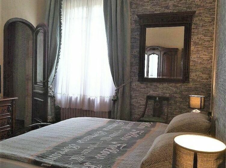 ペンション Maison Lalongère